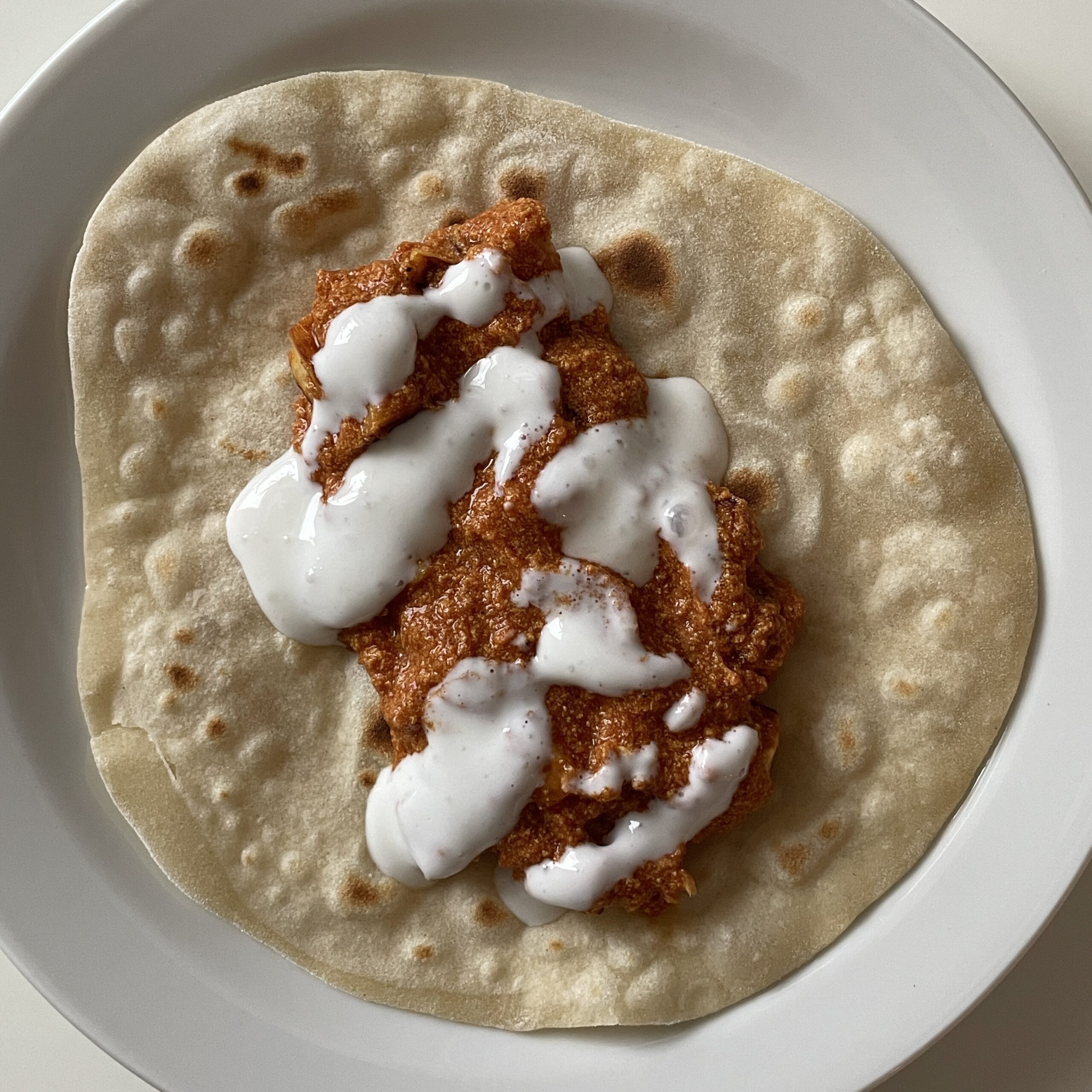 Halloumi curry on flatbread 