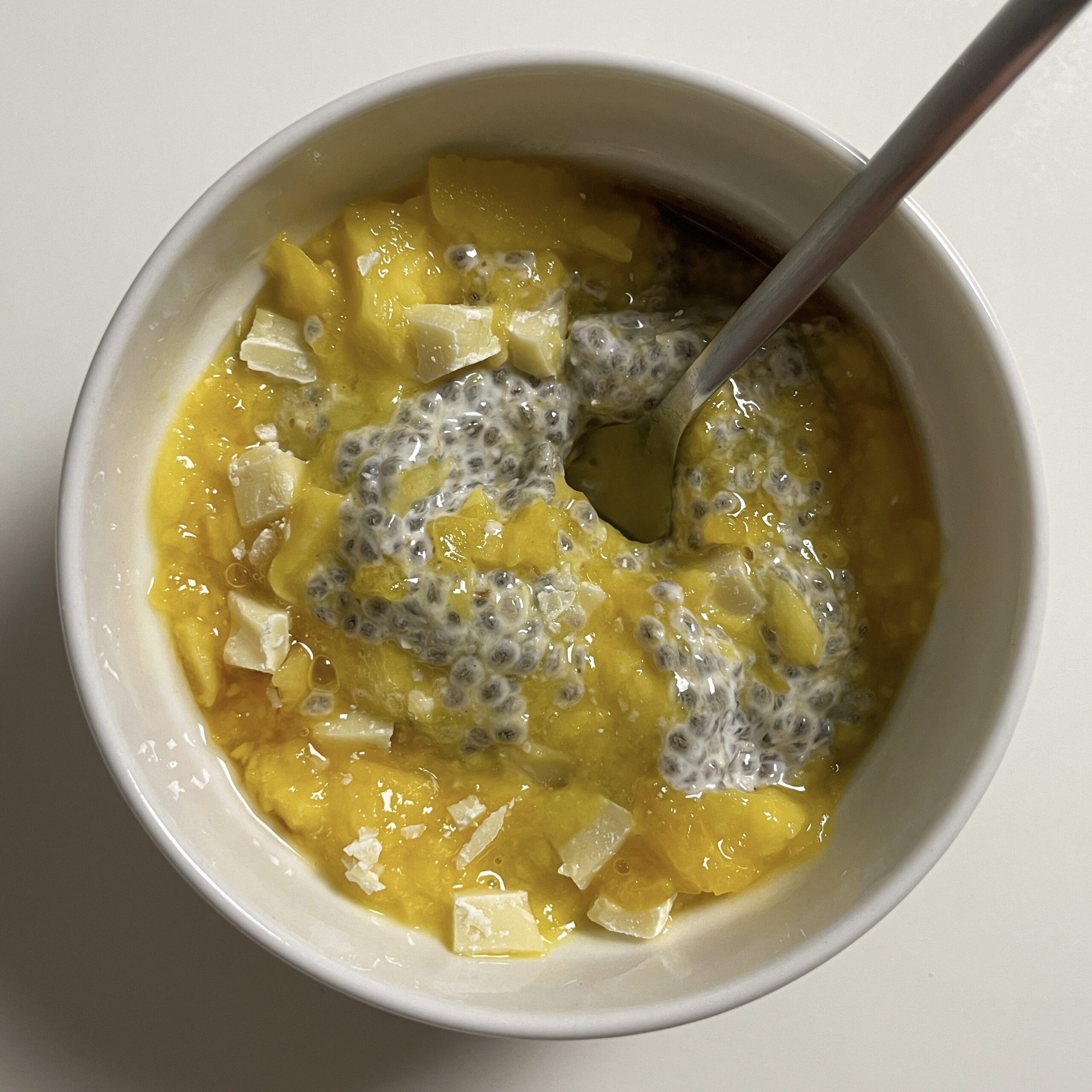 Coconut Mango Chia Pudding