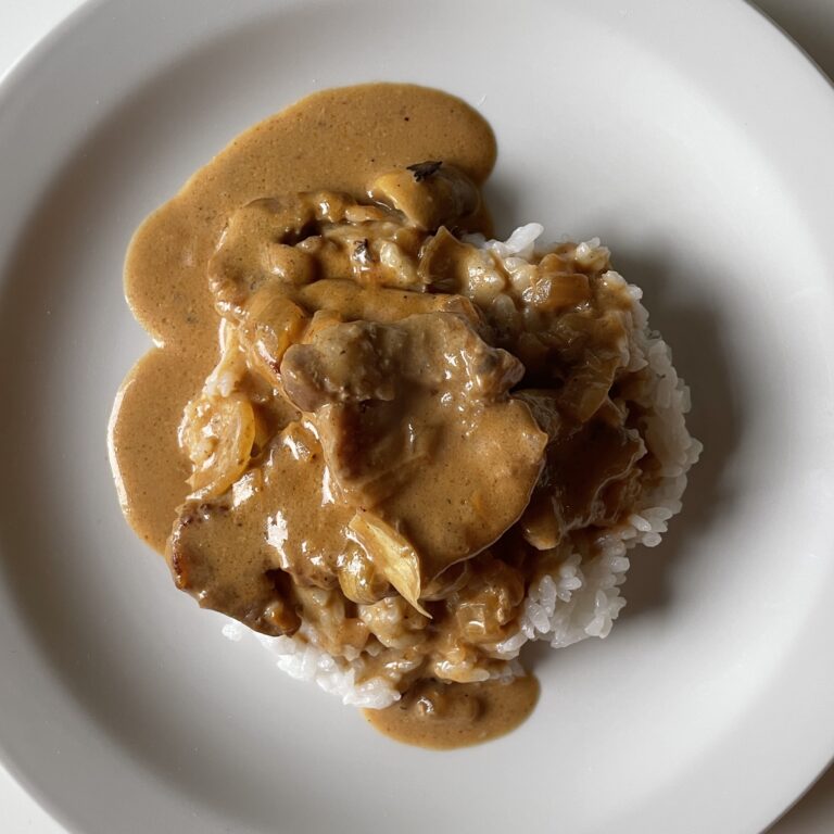 Pork tenderlion and mushroom in creamy sauce