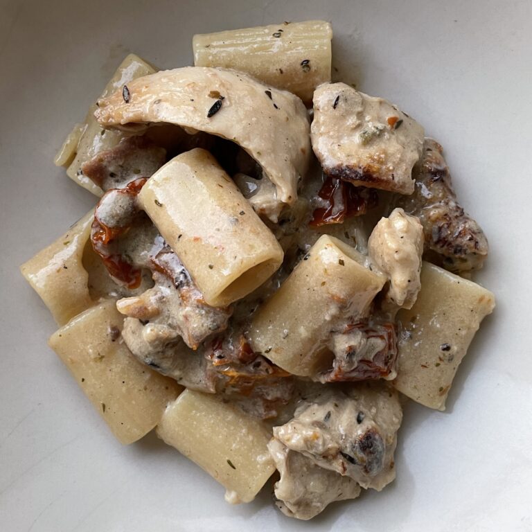 Creamy Chicken and Sun Dried Tomato Pasta