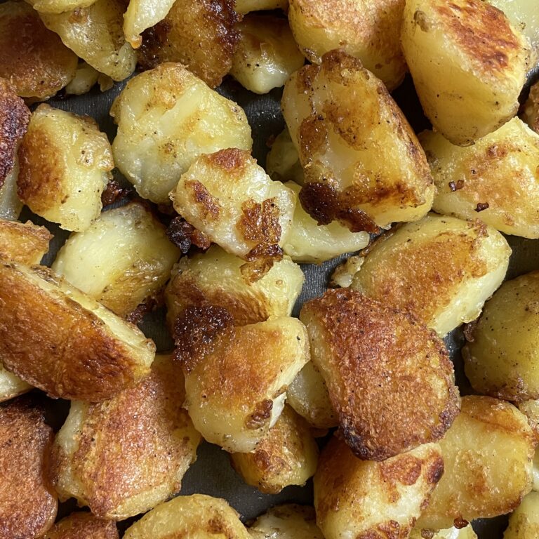 Crispy Roasted Garlic Potatoes